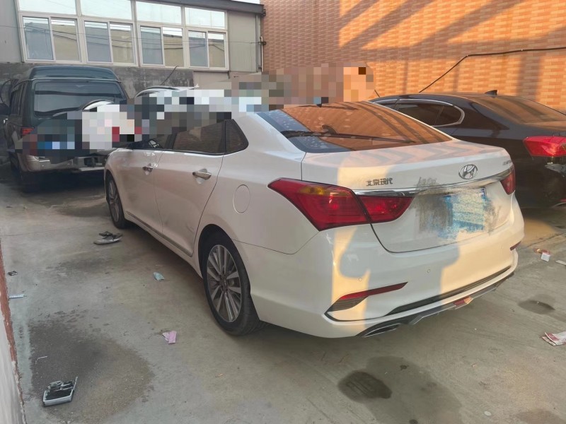 潍坊17年现代名图6