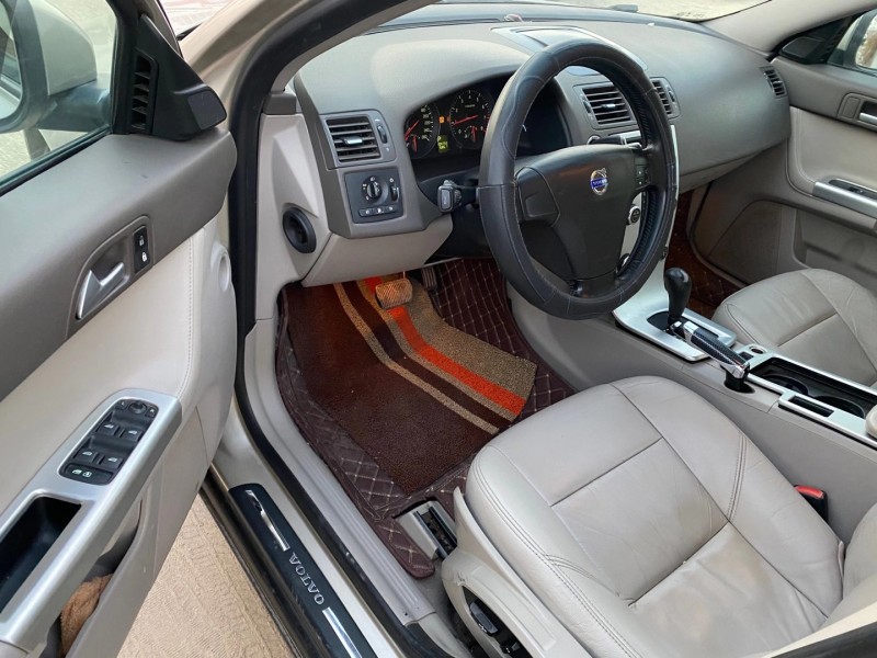 保定10年沃尔沃S403