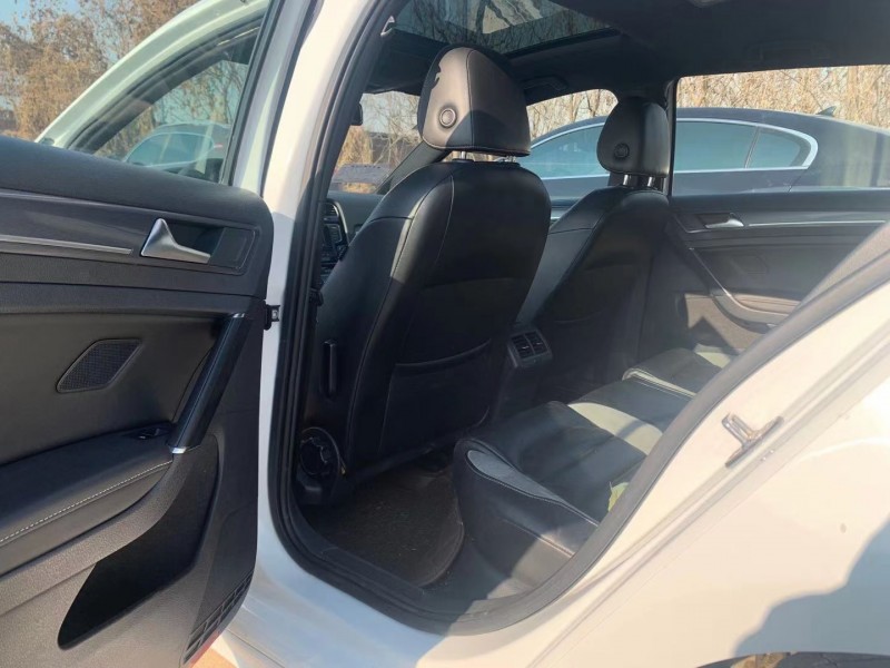 保定16年大众高尔夫8