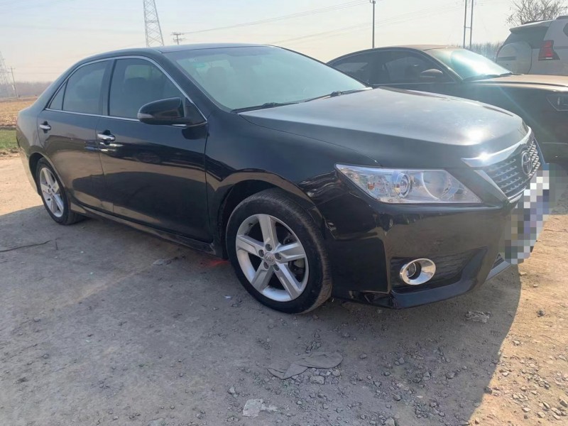 保定13年丰田凯美瑞2