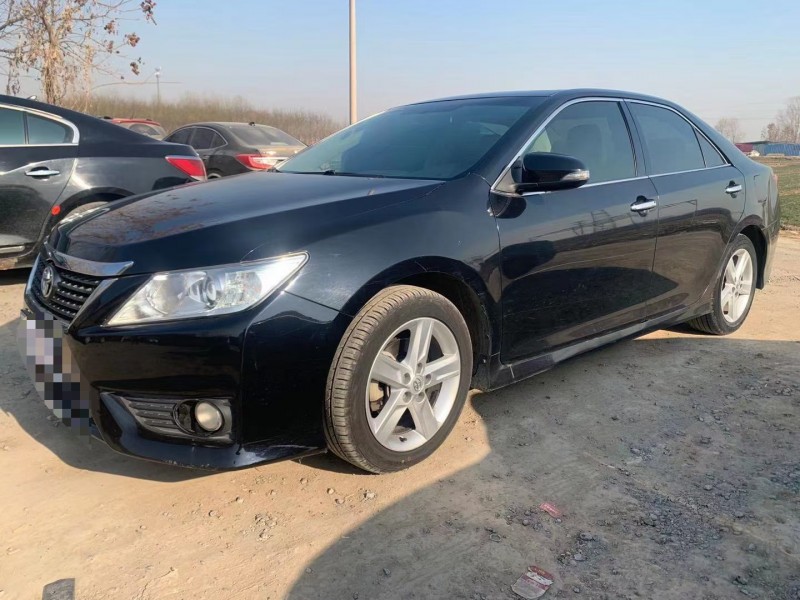 保定13年丰田凯美瑞3