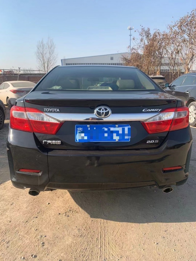 保定13年丰田凯美瑞5