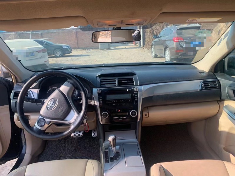 保定13年丰田凯美瑞8