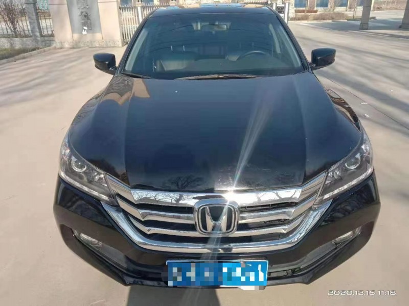 保定15年本田雅阁1