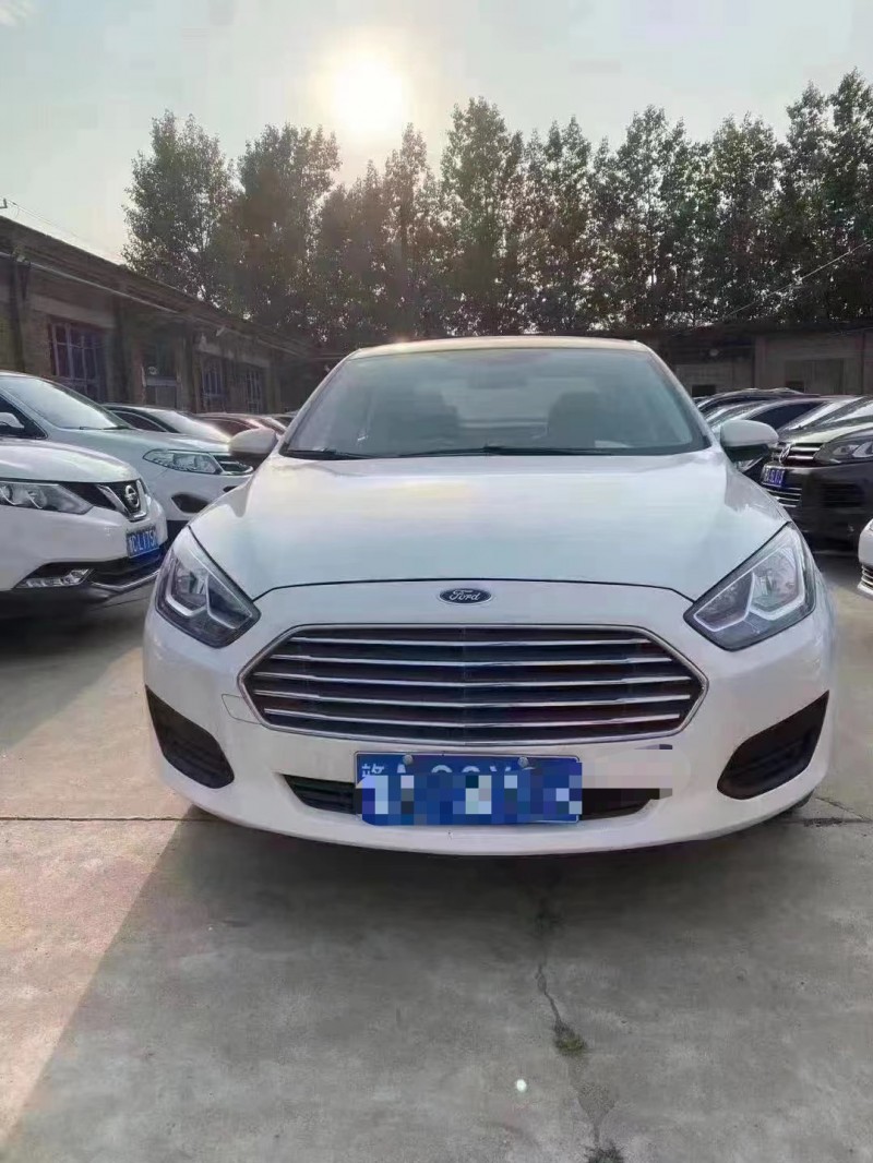 保定20年福特福睿斯4