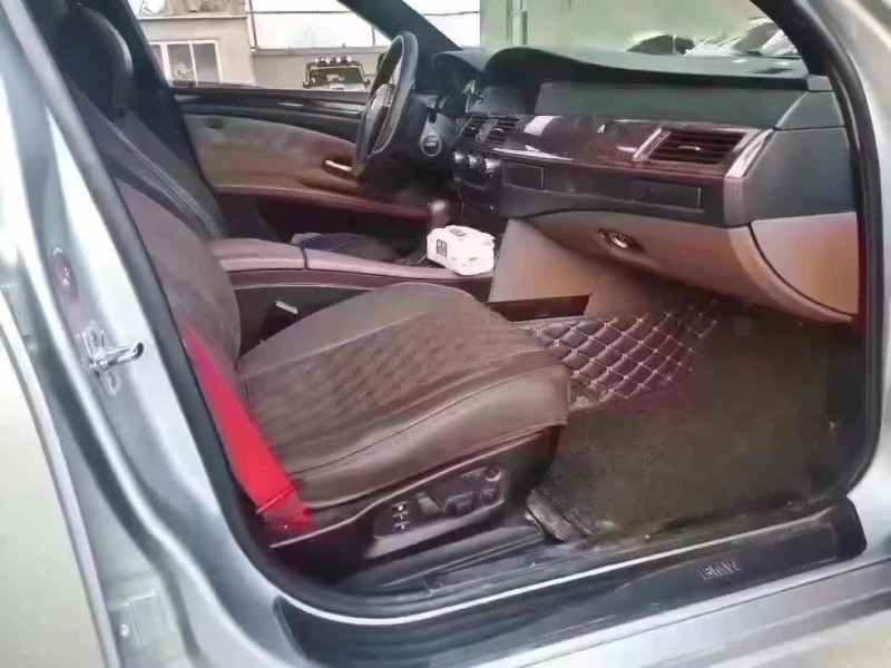 保定07年宝马5系1