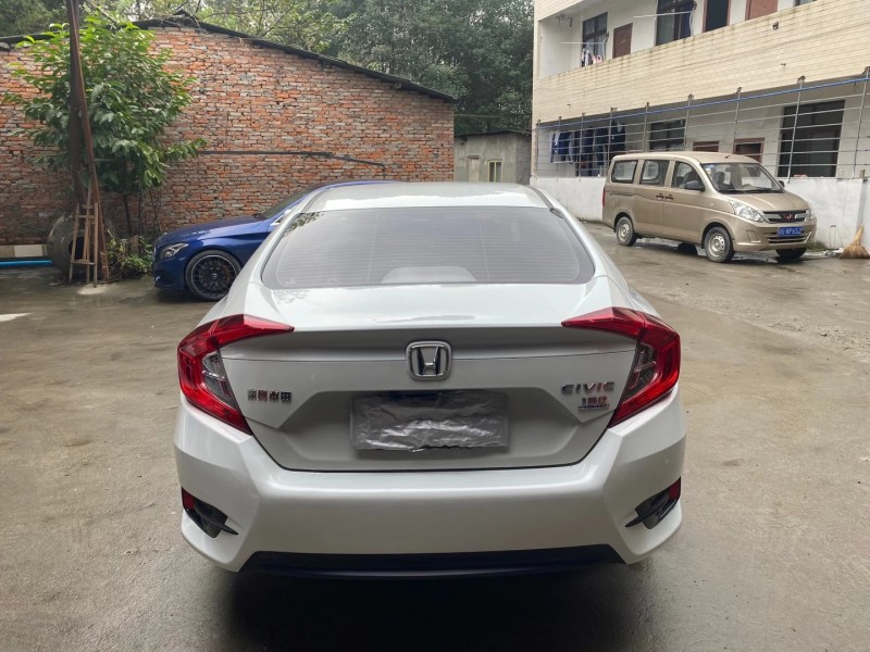 成都19年本田思域9