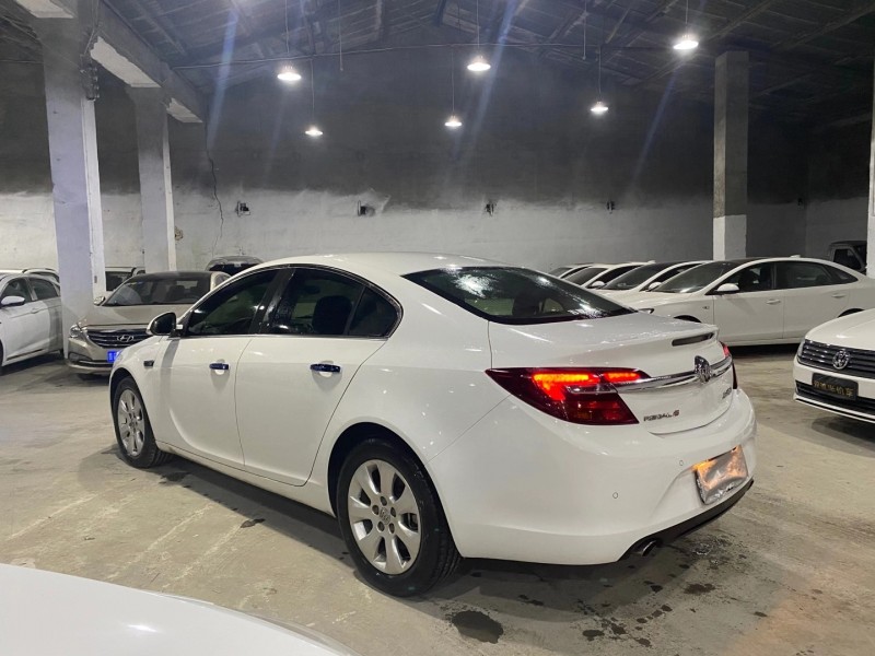 成都17年别克君威6