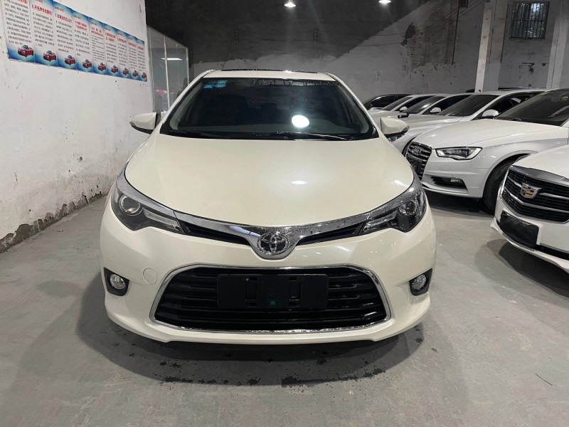 成都17年丰田雷凌1