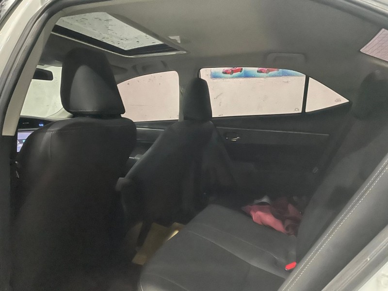 成都17年丰田雷凌4