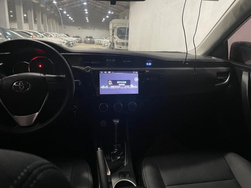 成都17年丰田雷凌5