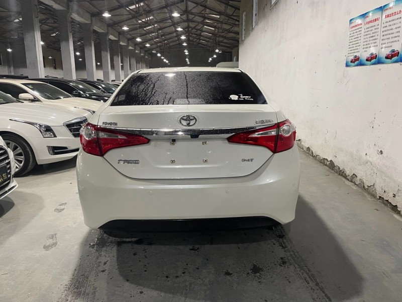 成都17年丰田雷凌7