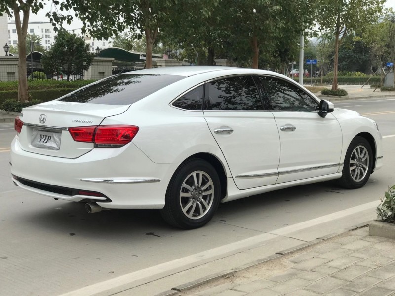 中山17年本田思铂睿5