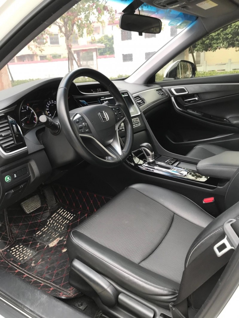 中山17年本田思铂睿3
