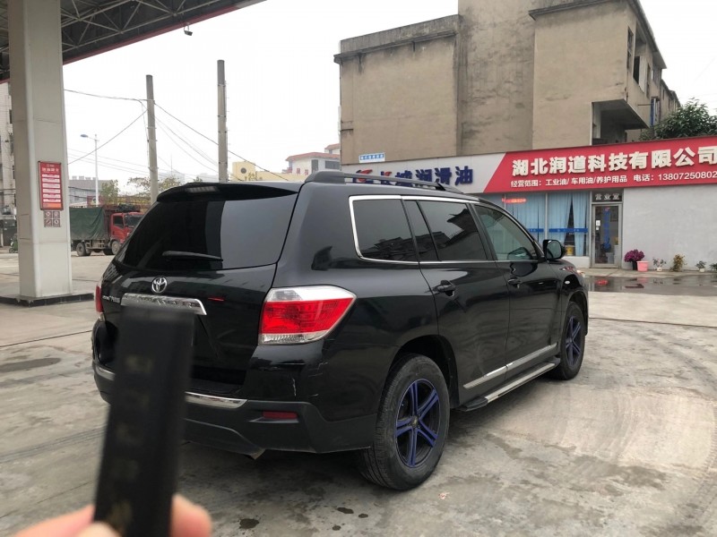 武汉14年丰田汉兰达7