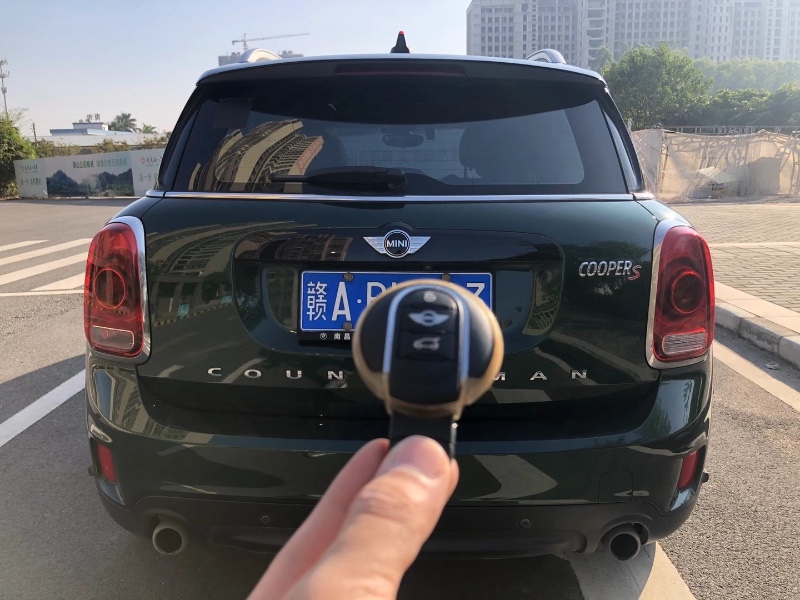 廣州17年寶馬MINI8