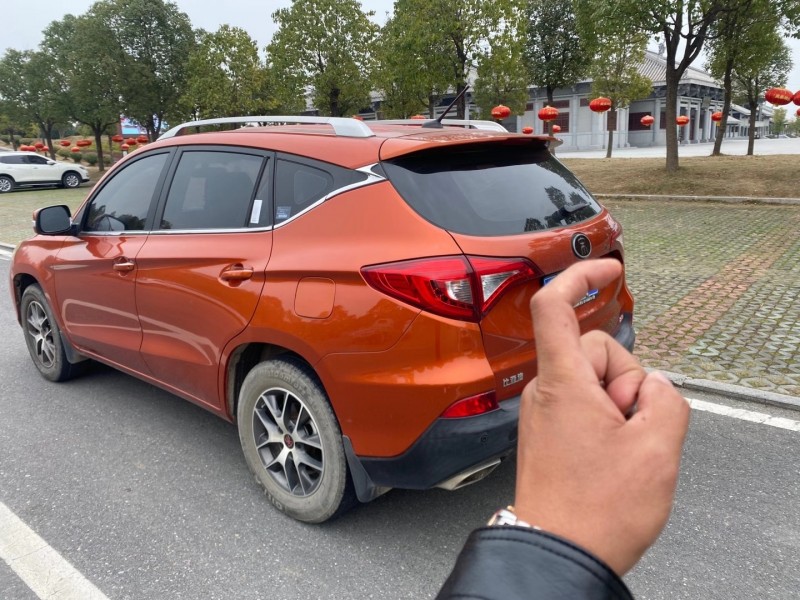 武汉17年比亚迪宋6