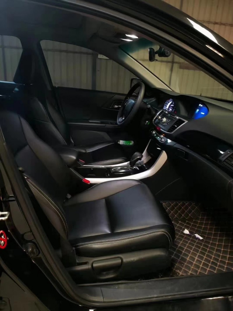 成都16年本田雅阁5