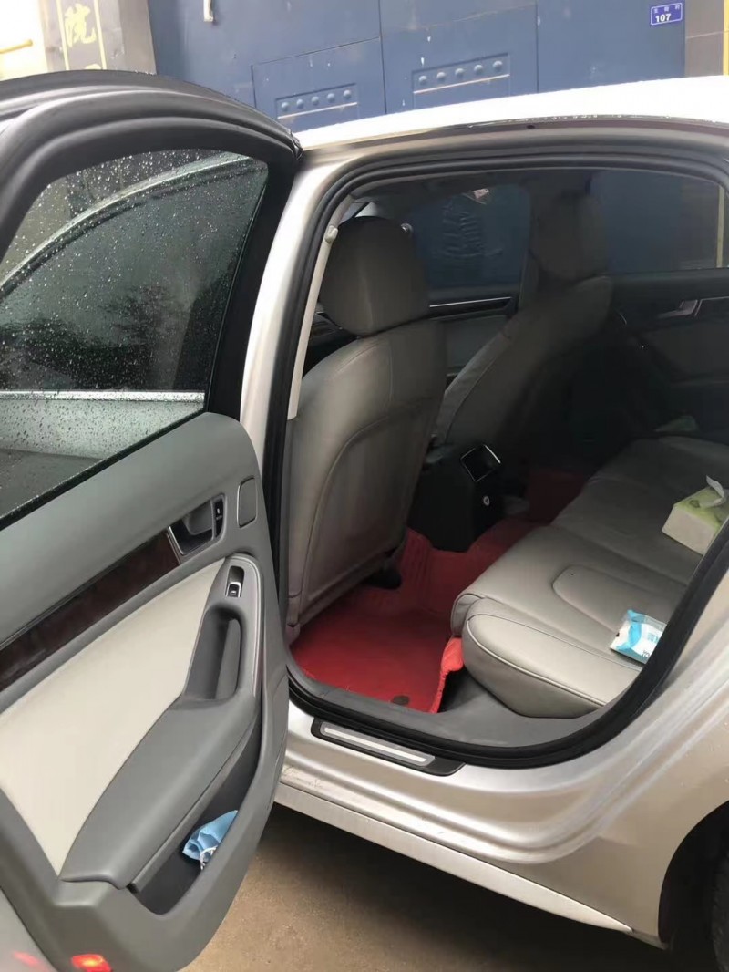 济宁14年奥迪A4L7