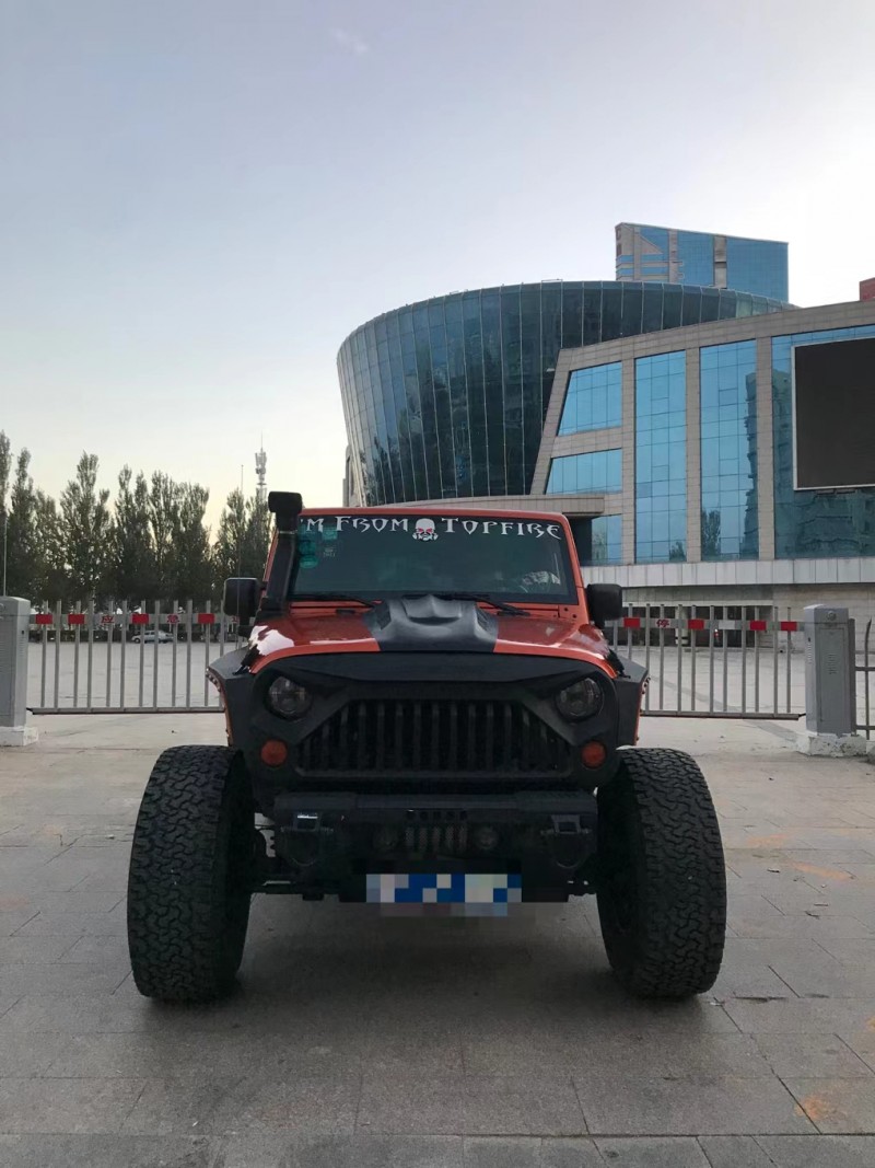 張家口12年Jeep牧馬人9