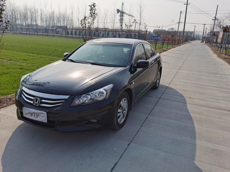 徐州11年本田雅阁3