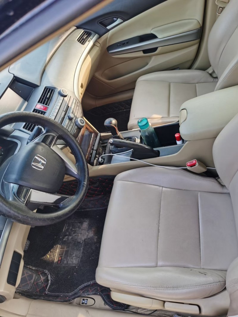 徐州11年本田雅阁5