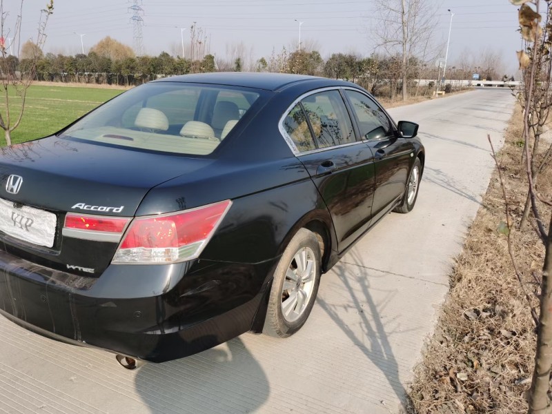 徐州11年本田雅阁7