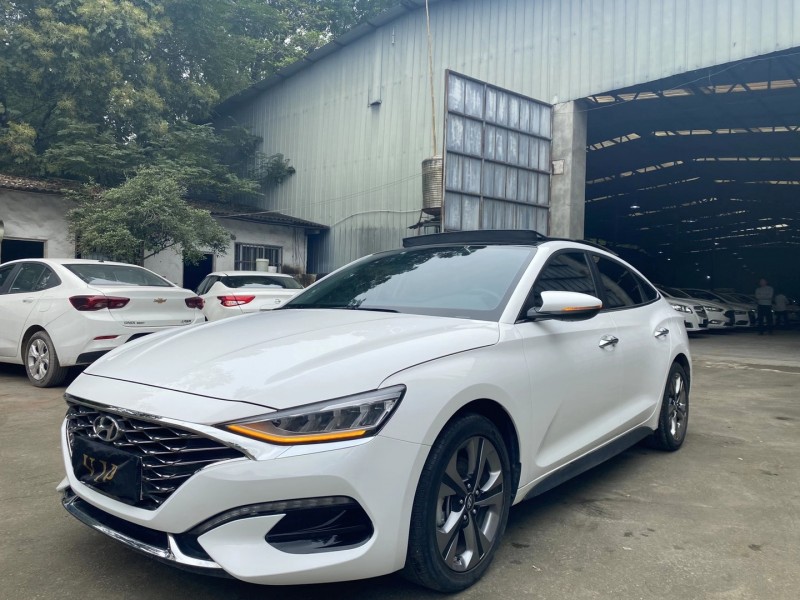 成都19年现代菲斯塔9