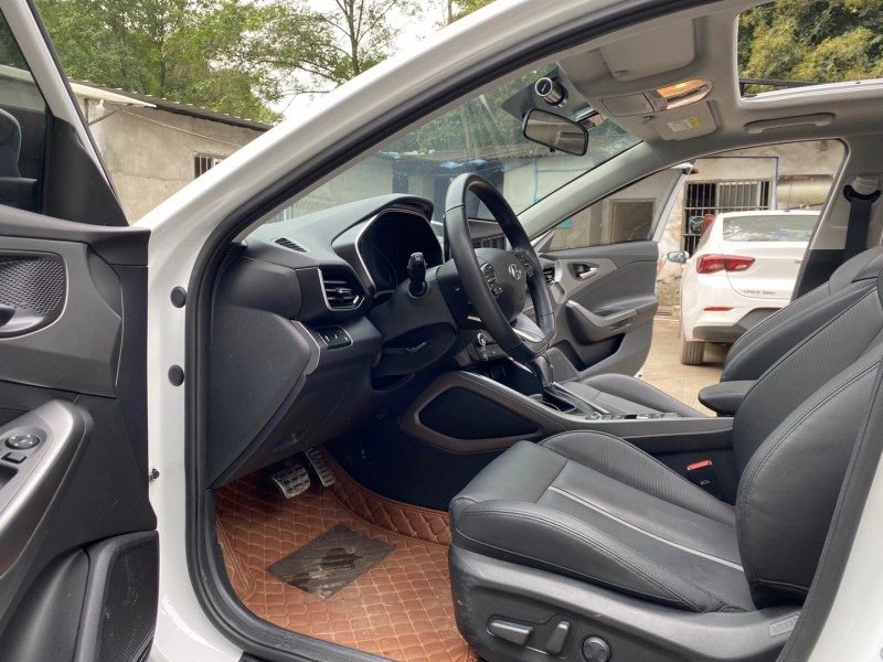 成都19年现代菲斯塔6