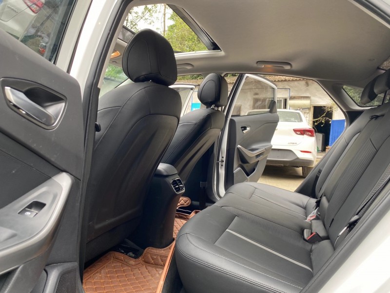 成都19年现代菲斯塔5