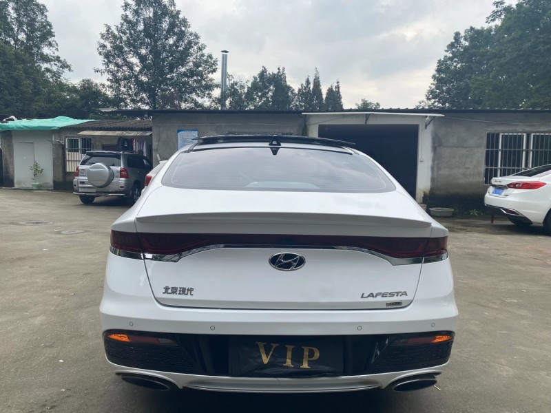 成都19年现代菲斯塔2