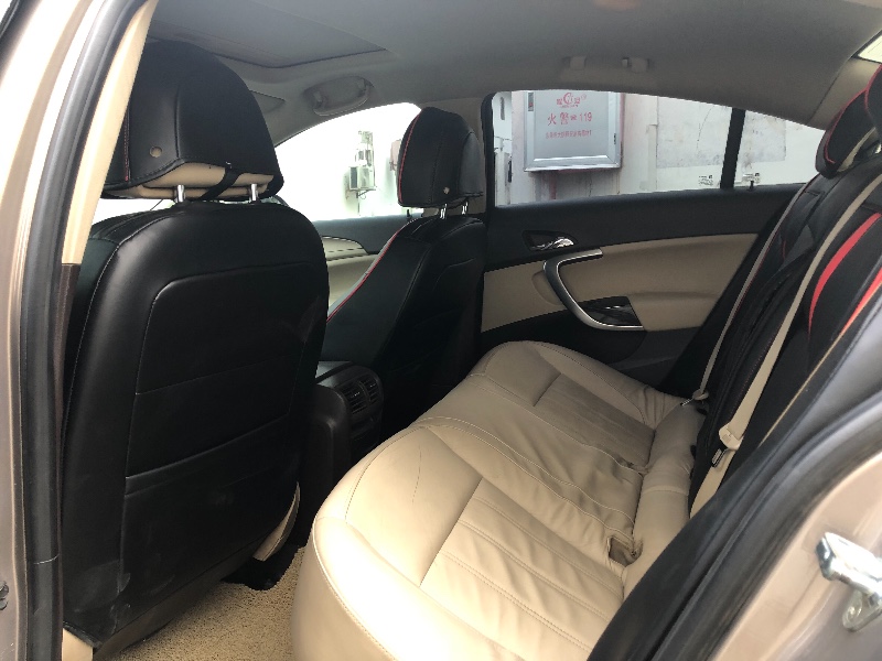 深圳11年别克君威5
