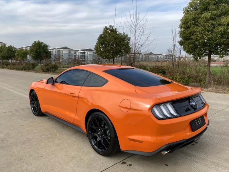 盐城20年福特野马4