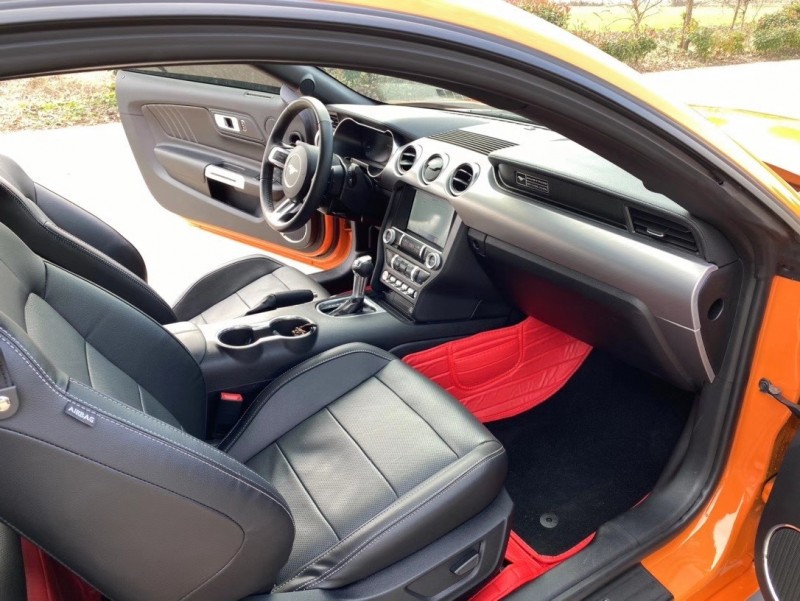 盐城20年福特野马8