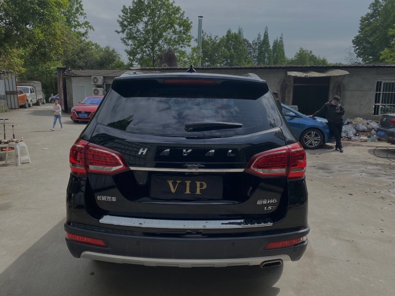成都15年长城哈弗H61