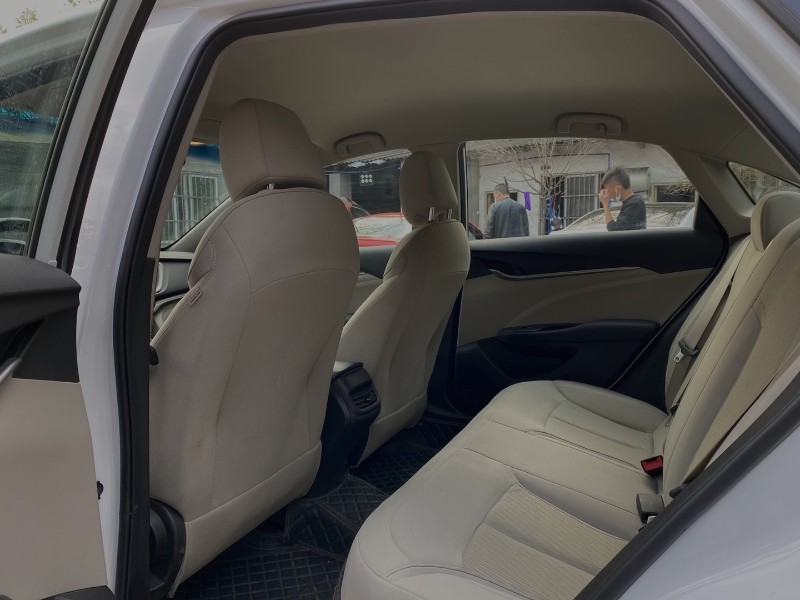 成都20年别克英朗5