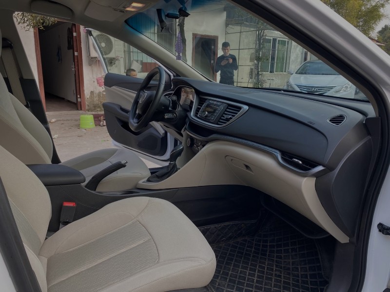 成都20年别克英朗4