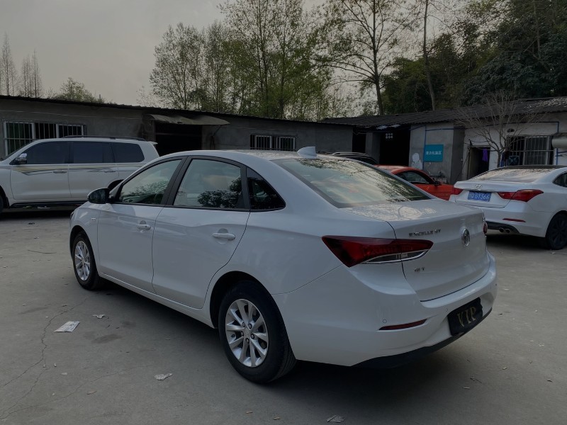 成都20年别克英朗3