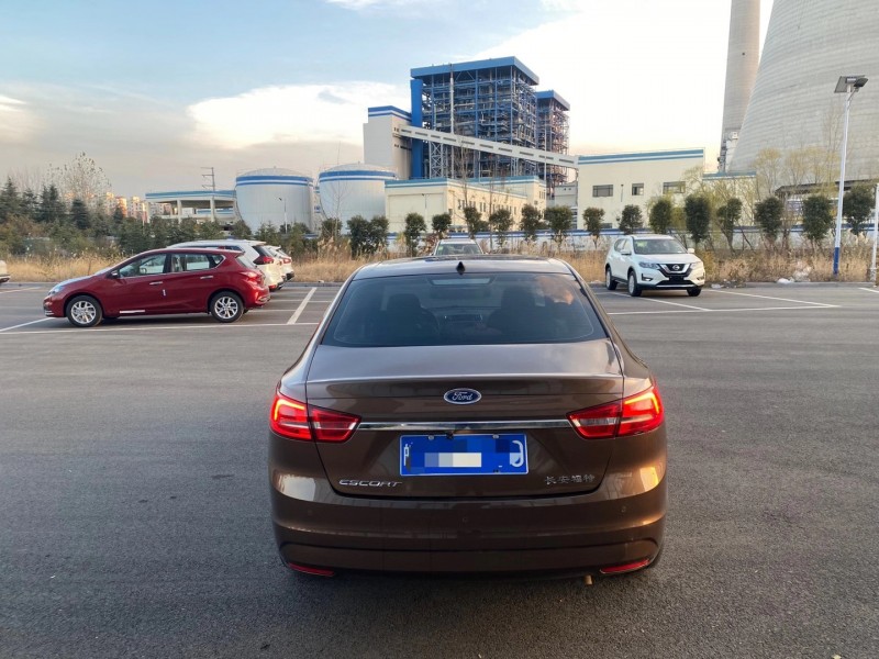 徐州16年福特福睿斯5