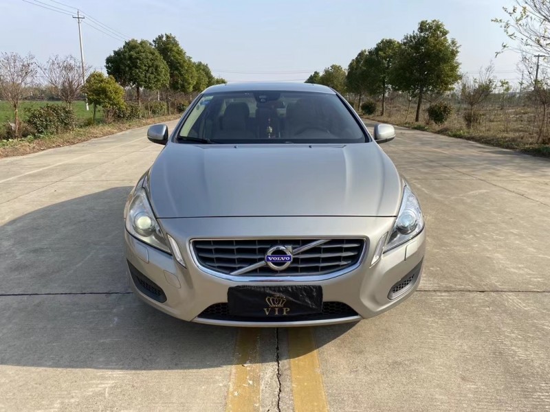 盐城11年沃尔沃S60L1