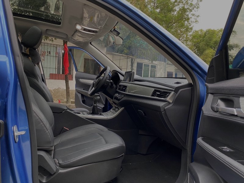 成都18年汉腾汽车X54