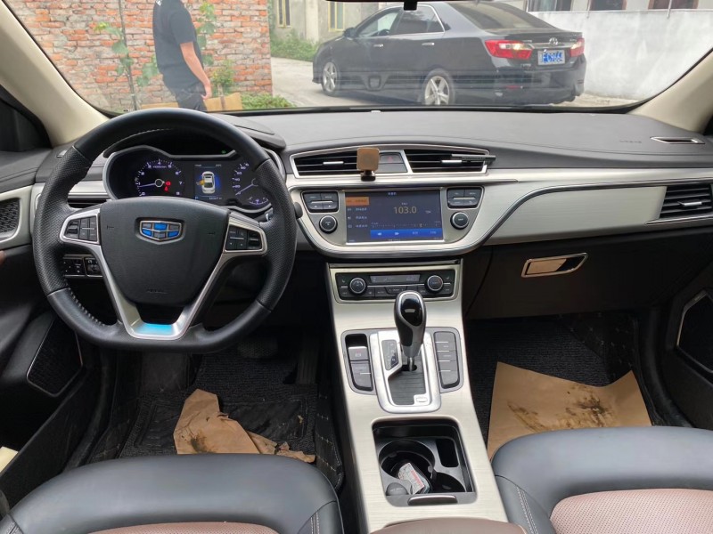 成都17年吉利帝豪GL5