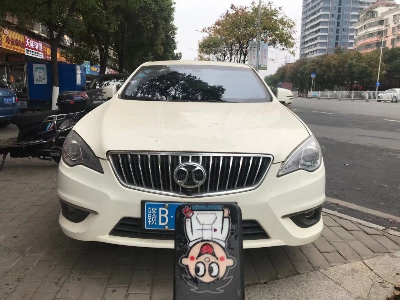 贛州19年北汽紳寶D704