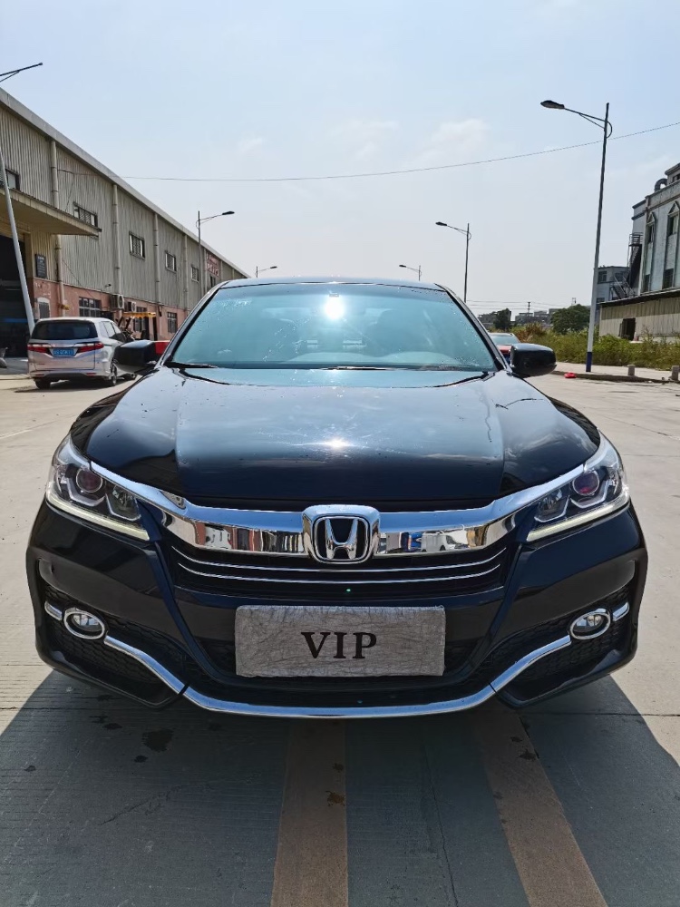 东莞16年本田雅阁8