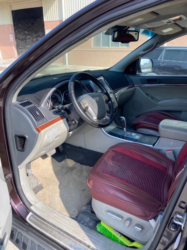 东莞10年现代维拉克斯4