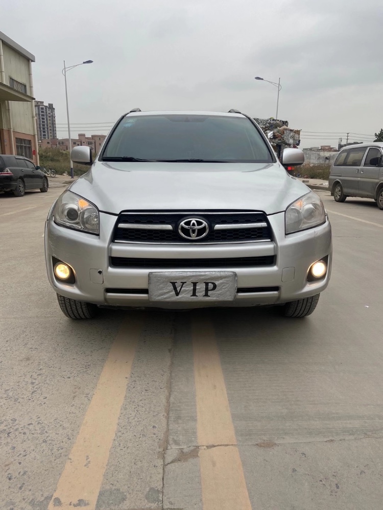 东莞10年丰田RAV41