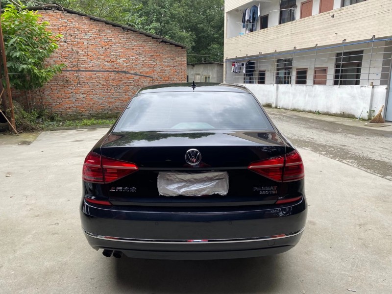 成都17年大众帕萨特8