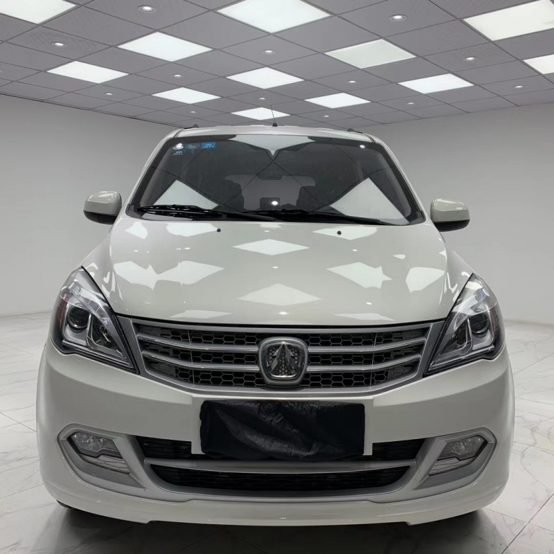 成都17年北汽威旺M201