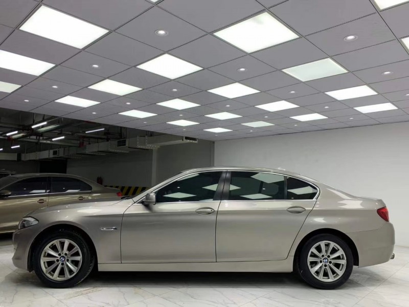 成都13年宝马5系2