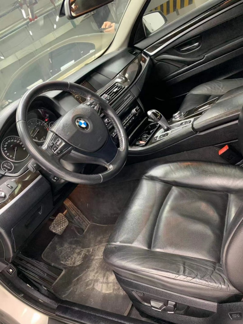 成都13年宝马5系7